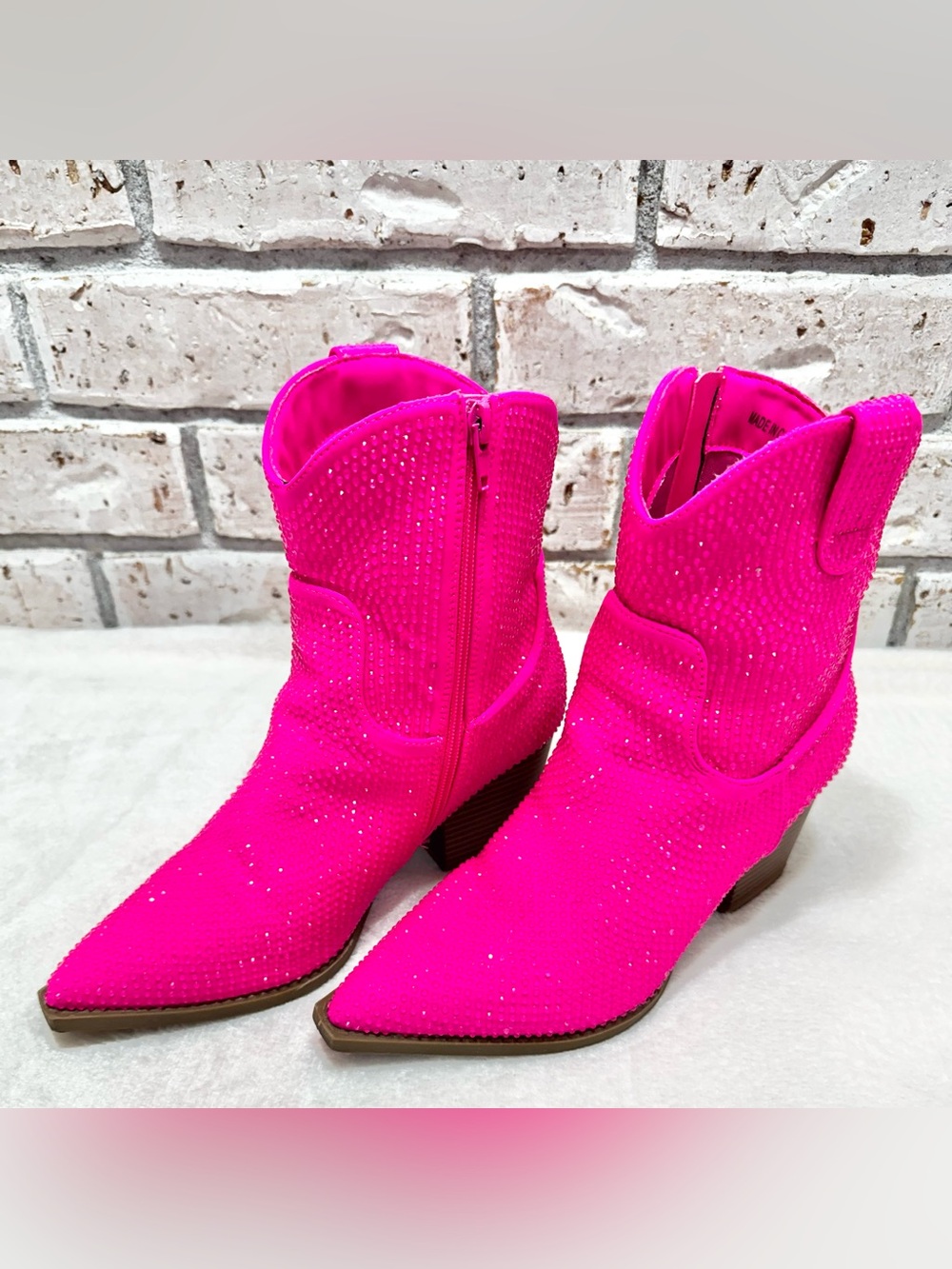 Cathy Din Dolly Neon Hot Pink Rhinestone Cowgirl Glam Ankle Booties Size 7 - Picture 2 of 16